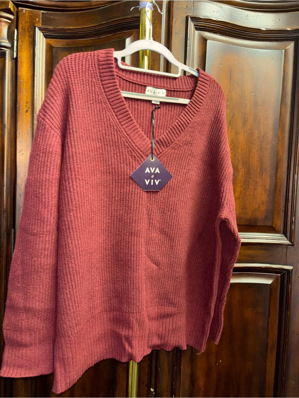 Ava & Viv Ribbed V-Neck Sweater in Wine